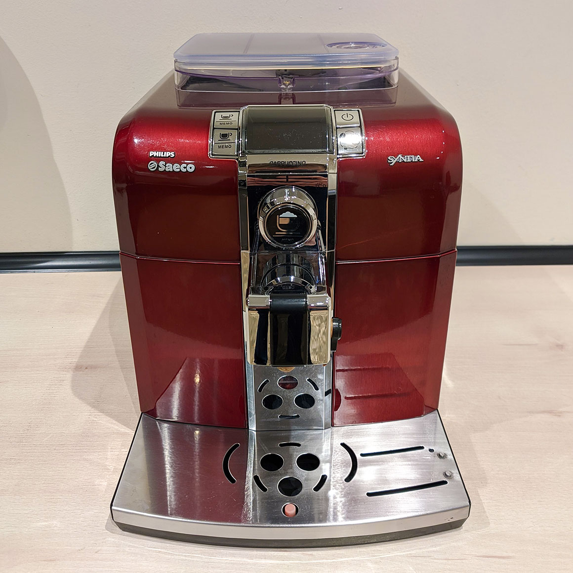 Кофемашина Saeco Syntia Red OTC HD8838/32 БУ