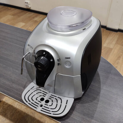 Кофемашина Saeco Xsmall Silver Black HD8745/19 БУ — изображение 5