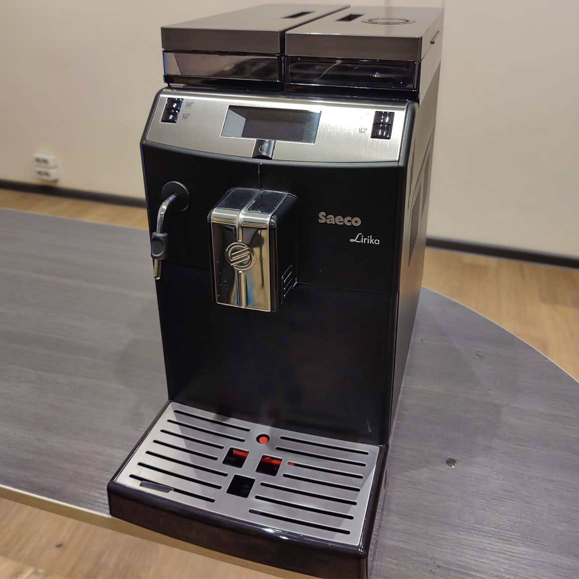 Кофемашина Saeco Lirika Black RI9840/01 БУ — изображение 2