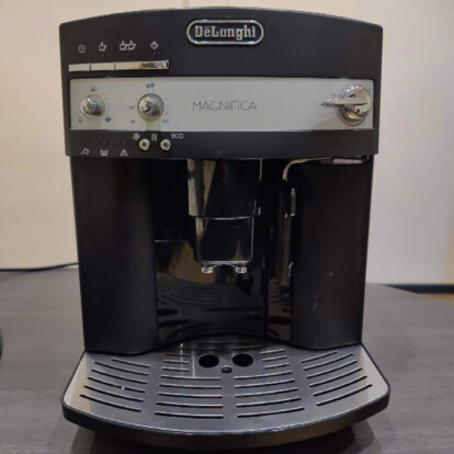 Кофемашина Delonghi Magnifica ESAM 3000 B БУ — изображение 4