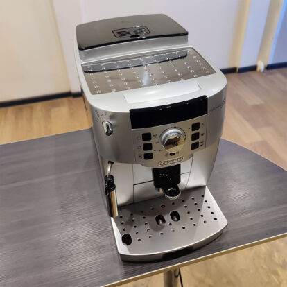 Кофемашина Delonghi Magnifica S ECAM 22.110 S БУ