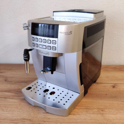 Кофемашина Delonghi Magnifica S Plus ECAM 22.323 S БУ — изображение 2