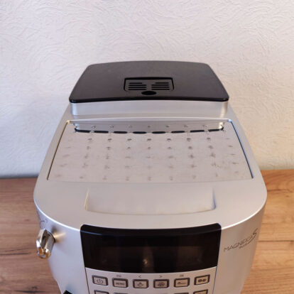 Кофемашина Delonghi Magnifica S Plus ECAM 22.323 S БУ — изображение 5