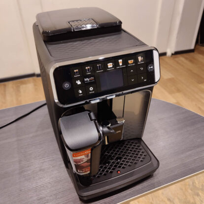 Кофемашина Philips Series 5400 LatteGo EP5447/90 БУ