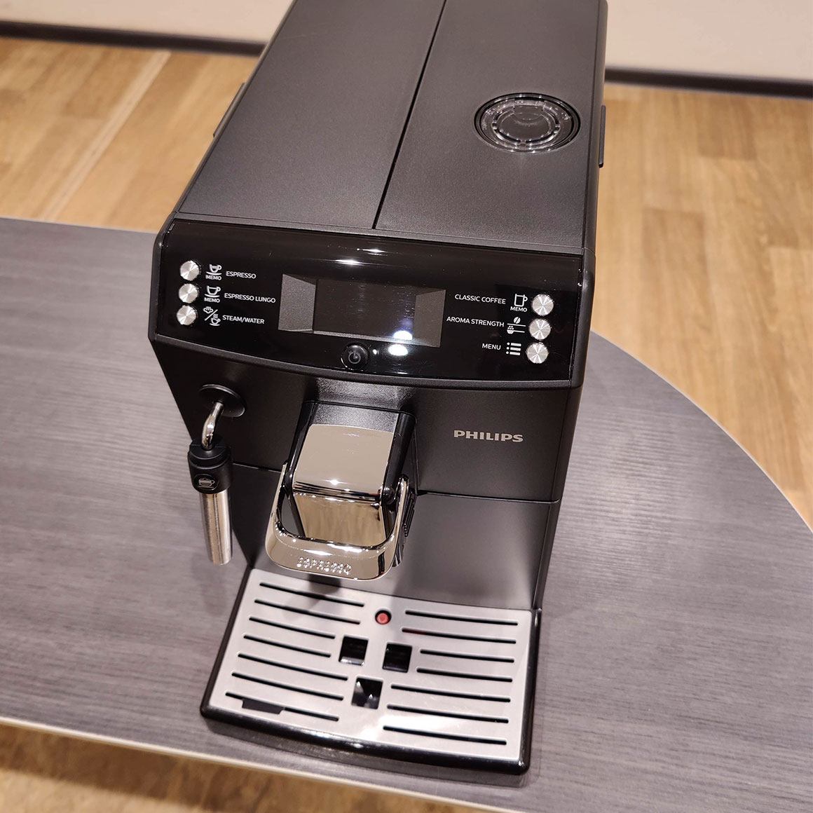 Кофемашина Philips Series 4000 EP4010/00 БУ — изображение 2