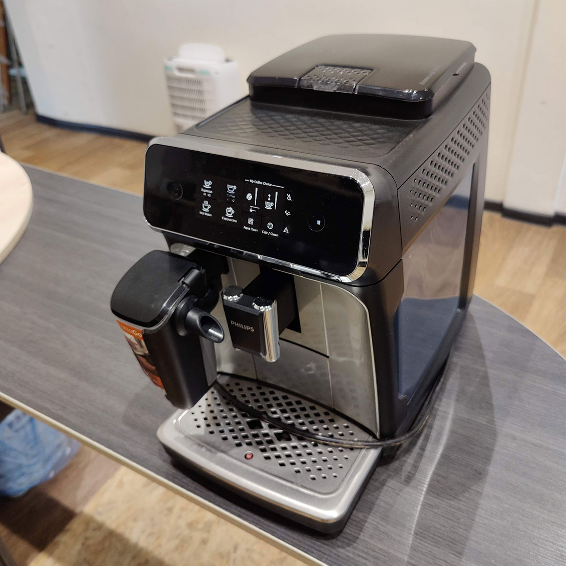 Кофемашина Philips Series 2200 LatteGo EP2235/40 БУ — изображение 4