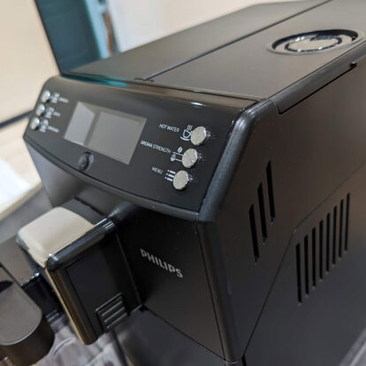 Кофемашина Philips Series 3100 EP3559/00 БУ — изображение 4
