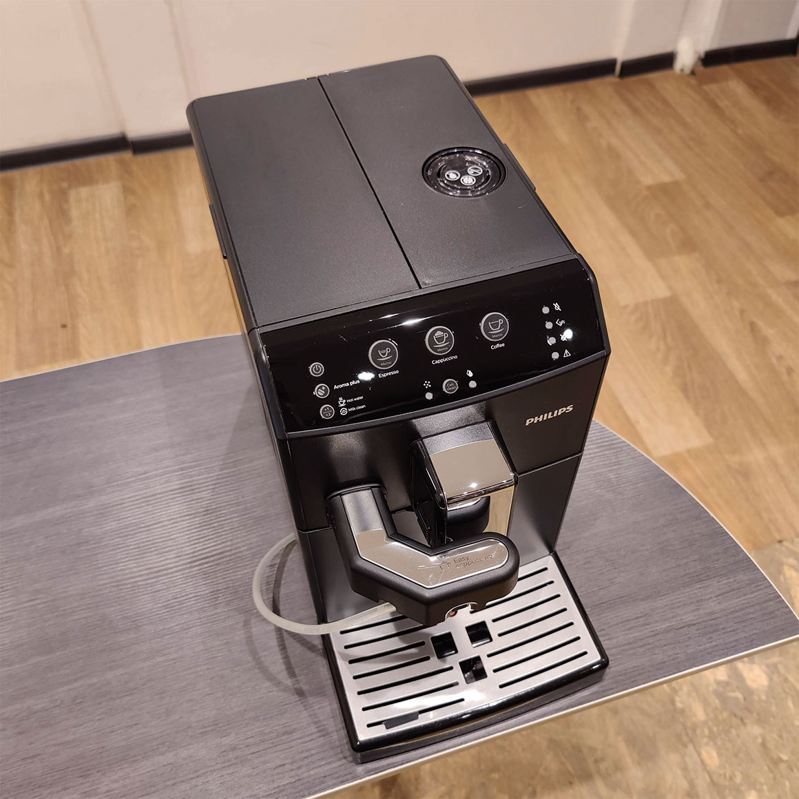 Кофемашина Philips Series 3000 HD8829/09 БУ