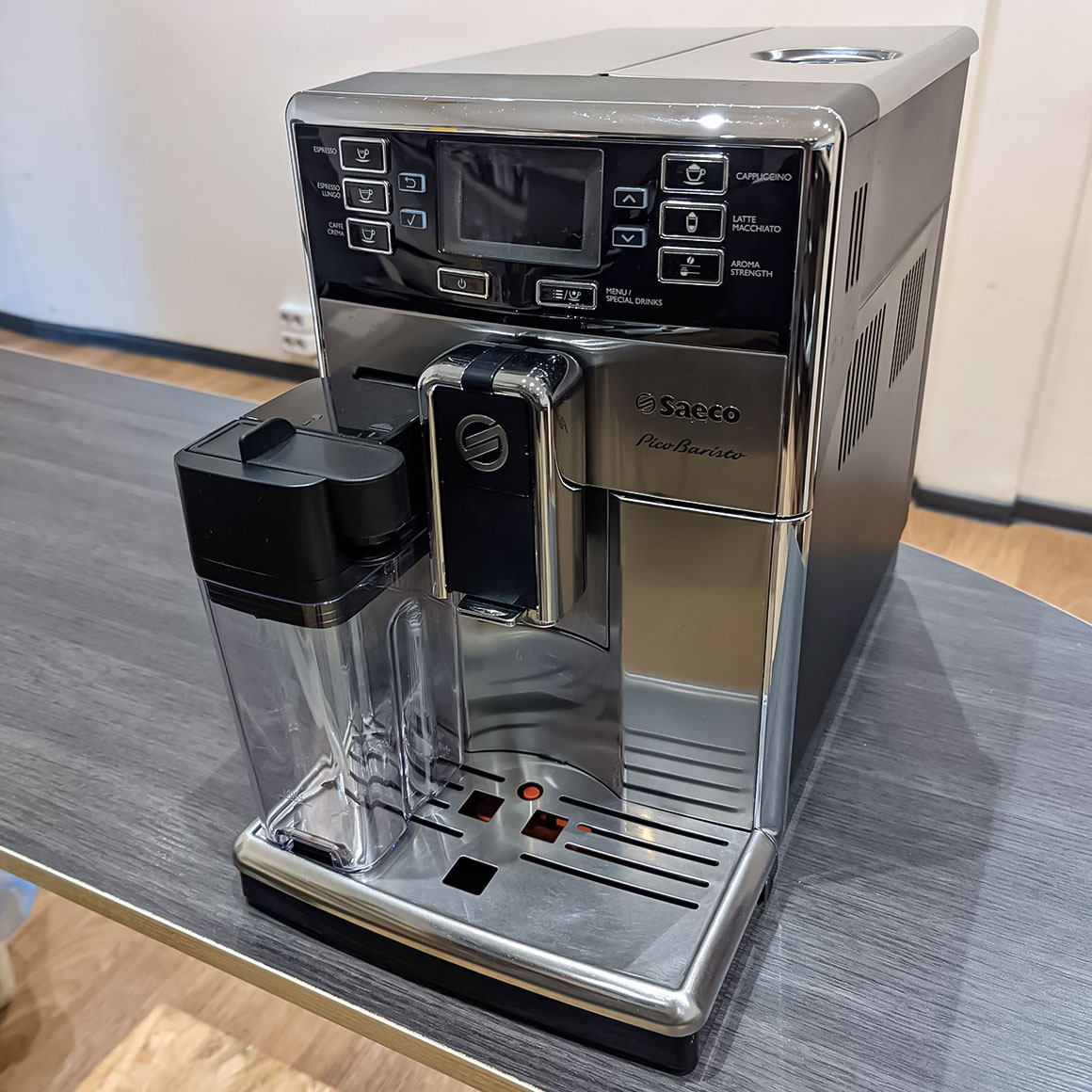Кофемашина Saeco PicoBaristo SM3061 БУ — изображение 4