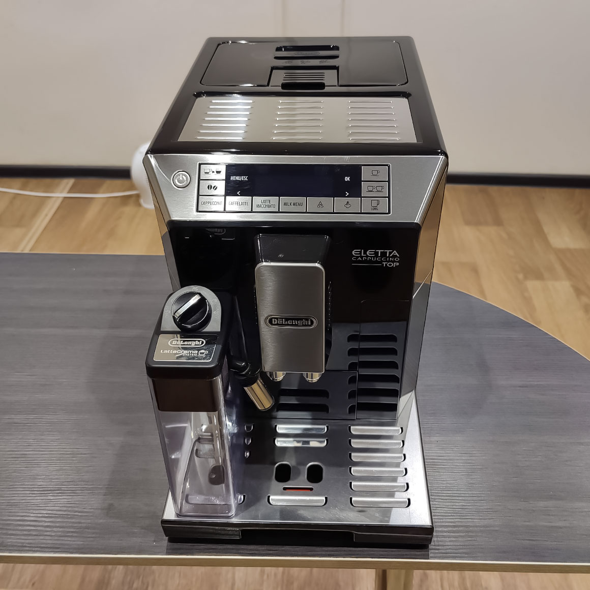 Кофемашина Delonghi Eletta Cappuccino TOP ECAM 45.760 B БУ — изображение 5
