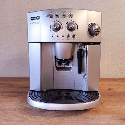 Кофемашина Delonghi Magnifica ESAM 4200 S БУ — изображение 7