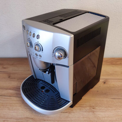 Кофемашина Delonghi Magnifica ESAM 4200 S БУ — изображение 5