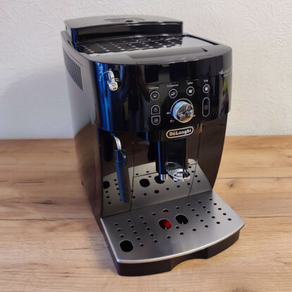 Кофемашина Delonghi Magnifica S Smart ECAM 230.13 B БУ