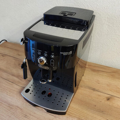 Кофемашина Delonghi Magnifica S Smart ECAM 230.13 B БУ — изображение 2