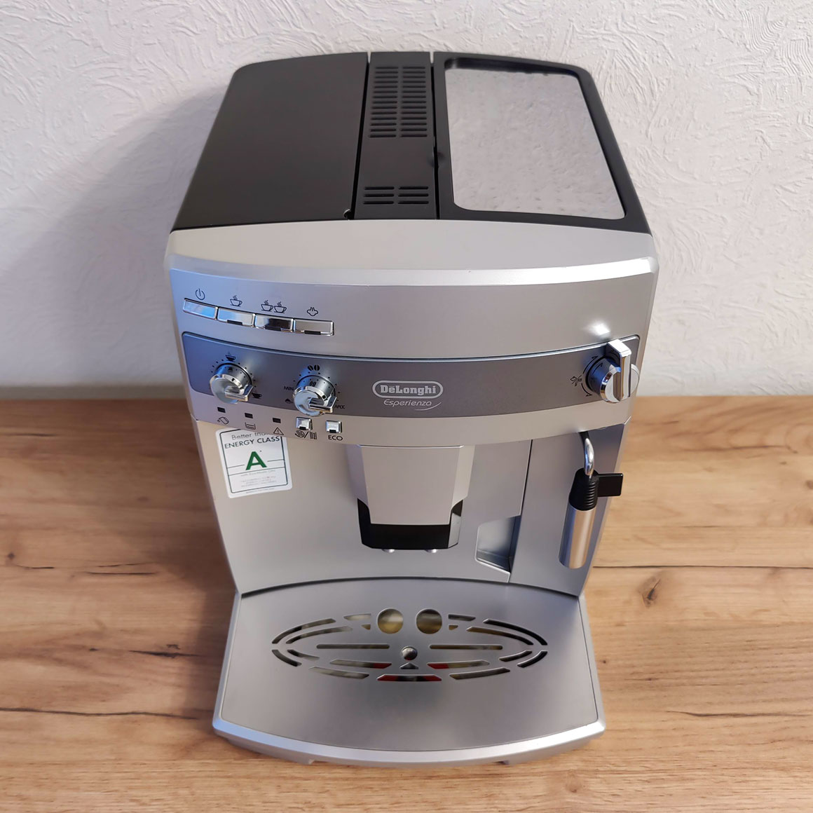 Кофемашина Delonghi Magnifica ESAM 03.110 S БУ
