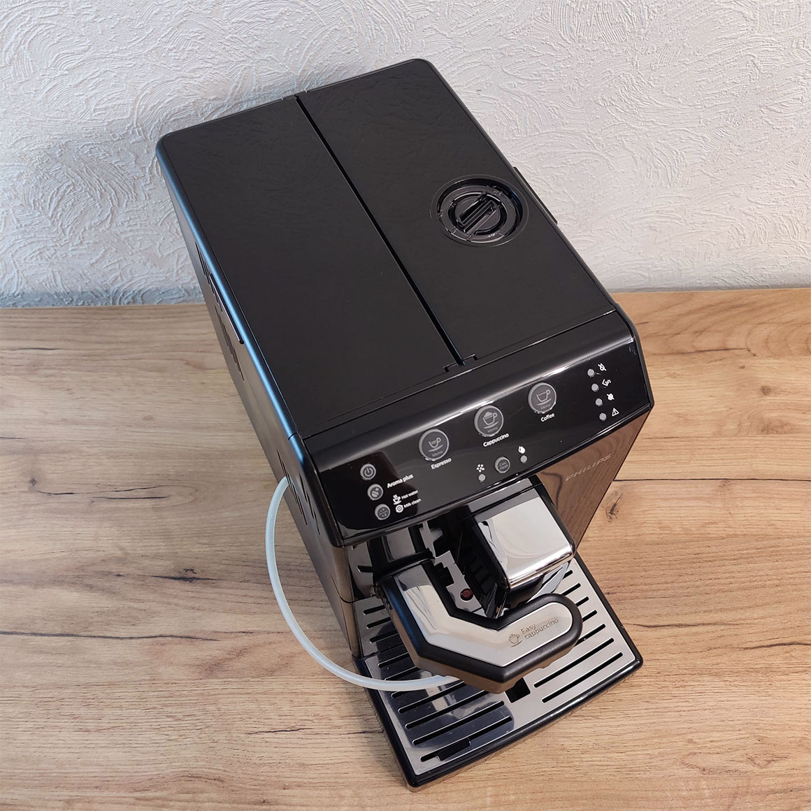 Кофемашина Philips Series 3000 HD8830 БУ